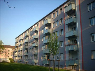 Sanierte 3-Zimmer-Wohnung mit Loggia