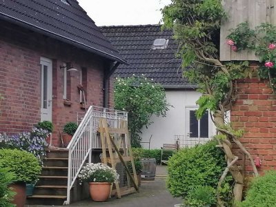 Alleinlage, Holsteinische Schweiz, ehemalige Siedlerstelle mit 3 Häusern z. Wohnen und Gewerbe