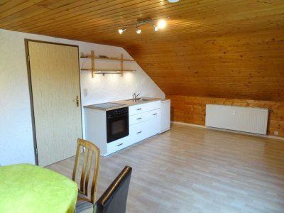 Ruhige 2-Zimmer-Wohnung in Edenried ohne Maklerprovision