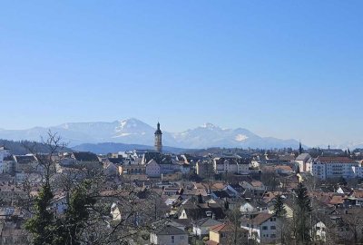 Exklusive Villa mit Dachterrasse und Blick über Traunstein - Naturpool, Bergpanorama, 390qm Wfl.