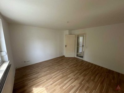 Erstbezug nach Sanierung in 3-Zimmer-Wohnung oder Kapitalanlage