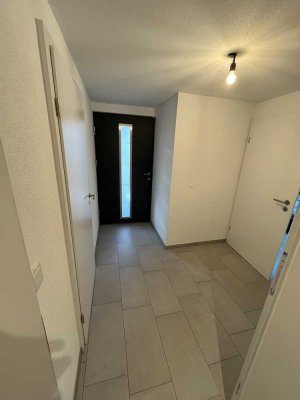 Erstbezug nach Kernsanierung mit Terrasse: Exklusive 3-Zimmer-EG-Wohnung mit lux. Innenausstattung