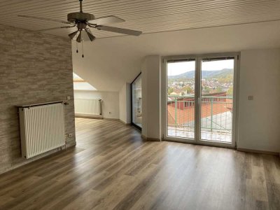 Traumhafte Aussicht - 4 Zimmer Wohnung in Landstuhl