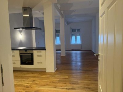 Saniertes Stadthaus FFM-Höchst-Nähe Bahnhof