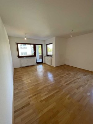 Helle 3-Zimmerwohnung mit Balkon + EBK in Pforzheim-Buckenberg