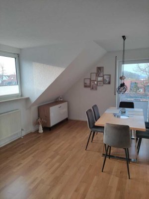 Modernisierte 2-Zimmer Wohnung mit EBK,  franz. Balkon und Stellplatz