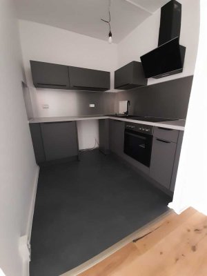 !! 1 MONAT MIETFREI!! ALLES NEU* 2 Raum Wohnung mit Balkon* ALLES NEU