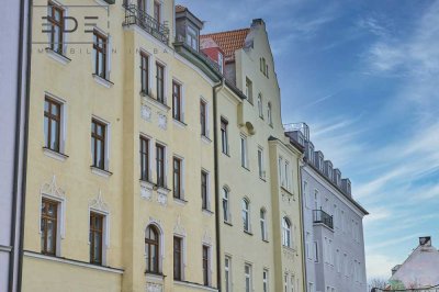 Denkmalgeschützter Altbau trifft auf Moderne - 3-Zimmer-Wohnung in der Nähe von der Silberhornstraße