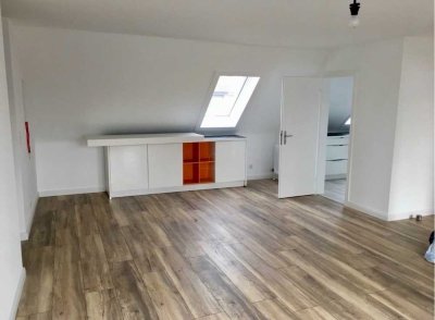 Moderne 2,5-Zimmer-Wohnung über zwei Etagen in Bremen-Sebaldsbrück – mit Balkon & Stellplatz