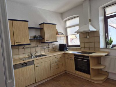 Gepflegte 4-Zimmer Wohnung im 2. OG mit Balkon in Kronach