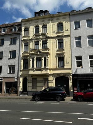 Schöne 2-Zimmer Wohnung mit Dachterrasse und Innenhof zur Mitbenutzung