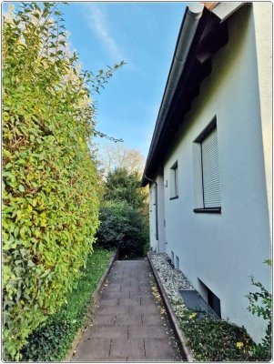 Kleine Wohneinheit in beliebter Wohnlage von Bretzenheim Außergewöhnliche 3 Zi. Whg. mit Balkon