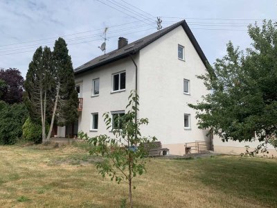 Neu sanierte 4-Zimmer-Wohnung mit Balkon in Meitingen-Erlingen