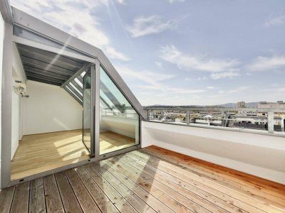FERNBLICK - DG-Ausbau - BJ 2012 - ca. 107m² gew. NFL - 3 Zimmer + Wohngalerie - Terrasse - Mariahilfer Straße