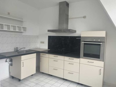 Charmante 4-Raum-Maisonettewohnung mit Einbauküche