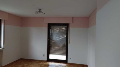Helle 2-Zimmer-Wohnung mit Balkon im 2. OG in Stuttgart-Plieningen