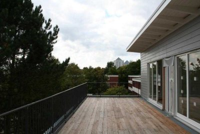 TRAUMHAFTE PENTHOUSEWOHNUNG- 3 Zi. - Maisonette -super ruhig und sonnig