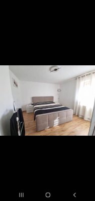 4-Zimmer Wohnung mit Balkon und Garten