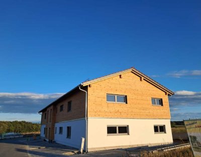 Helle 4,5-Zimmer Wohnung mit Balkon in Ursensollen