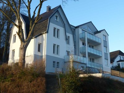 Modernisierte 3-Zimmer-DG-Wohnung mit sonnigem Balkon und Aufzug