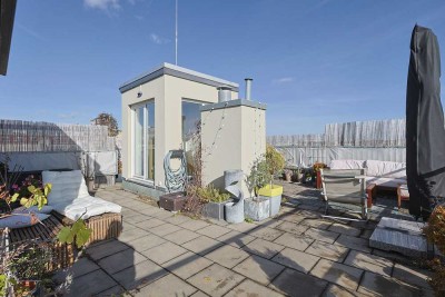 Komfortables Neubaudachgeschoß mit Aufdachterrasse, dicht Mauerpark mi Lift, 2 Bädern, 4 Zimmer, FBH