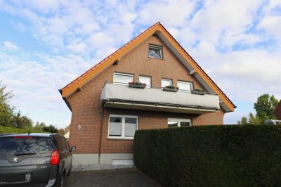 == Gepflegtes Zweifamilienhaus in ruhiger Wohnlage von Detmold - Pivitsheide ==