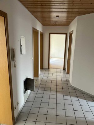 4-Zimmer-Wohnung im Herzen von Markdorf – Balkon & Terrasse – ab 01.04