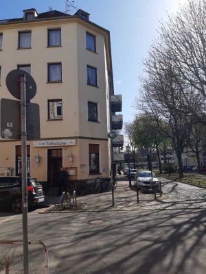 Großzügiges Haus mit 22 Zimmern in Krefeld-Stadtmitte