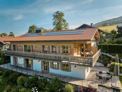 Zirbe trifft auf Alpenvorland - aufwendig saniertes Landhaus mit Panoramabergblick