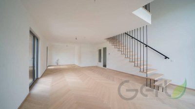Edles Wohnen in Eichetsiedlung/Viehhausen - Neubau Maisonette mit 12 m² Sonnenbalkon