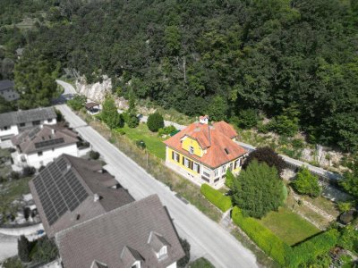 "Jahrhundertwende-Villa" nahe Krems/Wachau mit Göttweigblick!