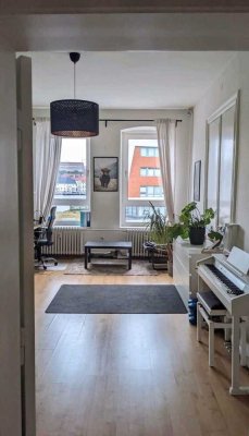 Helle 4-Zimmer Wohnung im 1. OG in Flensburg mit Hafenblick