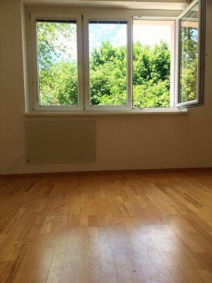 2,5 Zimmer / WG-Eignung / 23min nach Wien