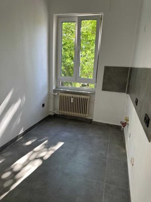 Helle Altbau 3-Zimmerwohnung.