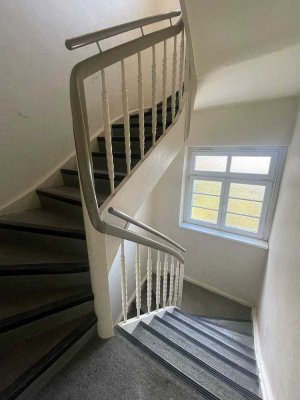 Grosse sanierte Maisonetten Wohnung ( 140 qm)*Garten*Privat