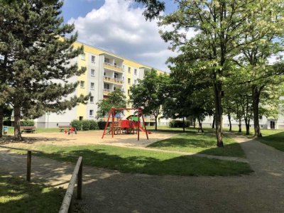 Ab 01.08.2025 - sanierte Wohnung + neuer Balkon