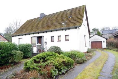 Sanierungsbedürftiges Einfamilienhaus in sehr schöner Lage