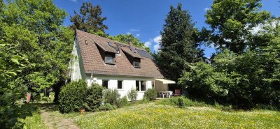 Einziehen und Wohlfühlen! Einfamilienhaus mit bezaubernden Grundstück in toller Lage
