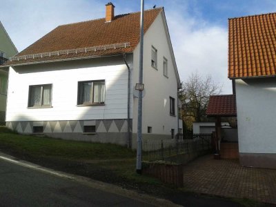 Freistehendes Ein- bis Zweifamilienhaus in Homburg-Kirrberg zu vermieten