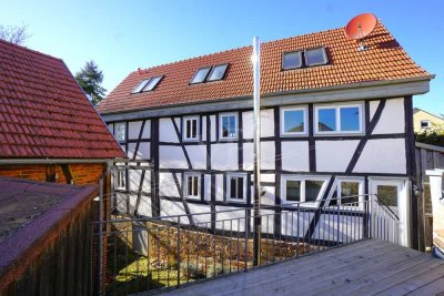 Idyllisch wohnen in einem kernsanierten ehemaligen Schulhaus-Ensemble