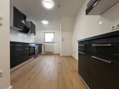 KL - Nähe Messeplatz, 4 ZKB Maisonette Wohnung, moderne EBK, Tageslichtbad "2024 SANIERT"