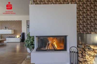 Exklusive Penthousewohnung mit Kamin, uneinsehbarer Dachterrasse und sonniger Loggia!