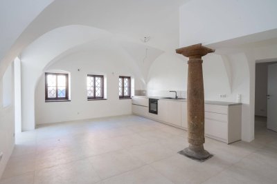 Perfekte Kapitalanlage: kernsanierte Altbauwohnung mit Terrasse mitten in Steyr (provisionsfrei!)