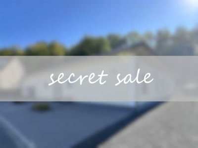 / Neuwertiges und top ausgestattetes Wohndomizil in Waldrandlage!