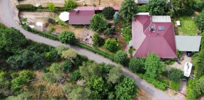 Traumhaftes Anwesen. Herrliches Grundstück in unmittelbarer Wald- und Wassernähe.