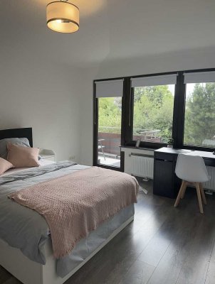 Vollmöbliertes Apartment 1,5 Zimmerwohnung mit Balkon in Bedingrade Essen: Wohnen auf Zeit