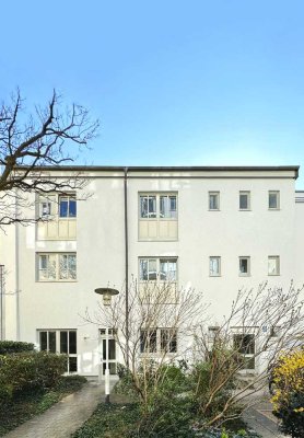 Attraktive Dachgeschosswohnung mit Balkon in Maxvorstadt