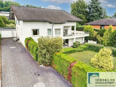 Einziehen oder Vermieten - Großes Wohnhaus in Bestlage
