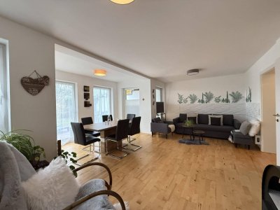 Wohnen mit Aussicht – Exklusive Doppelhaushälfte in Seekirchen mit traumhaftem Garten &amp; Panoramablick