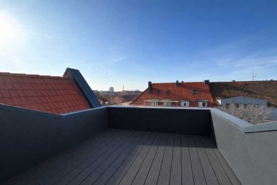 Frisch ausgebaut mit großer Dachterrasse